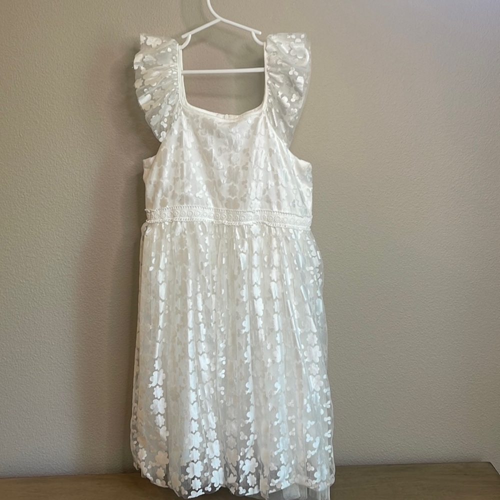 Popatu flutter sleeve dress